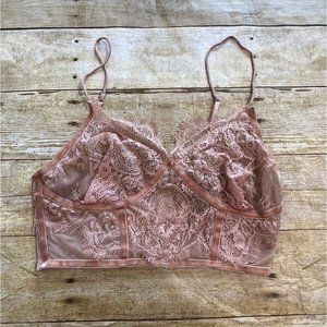 STYLESTALKER Deni Bralette in Pink